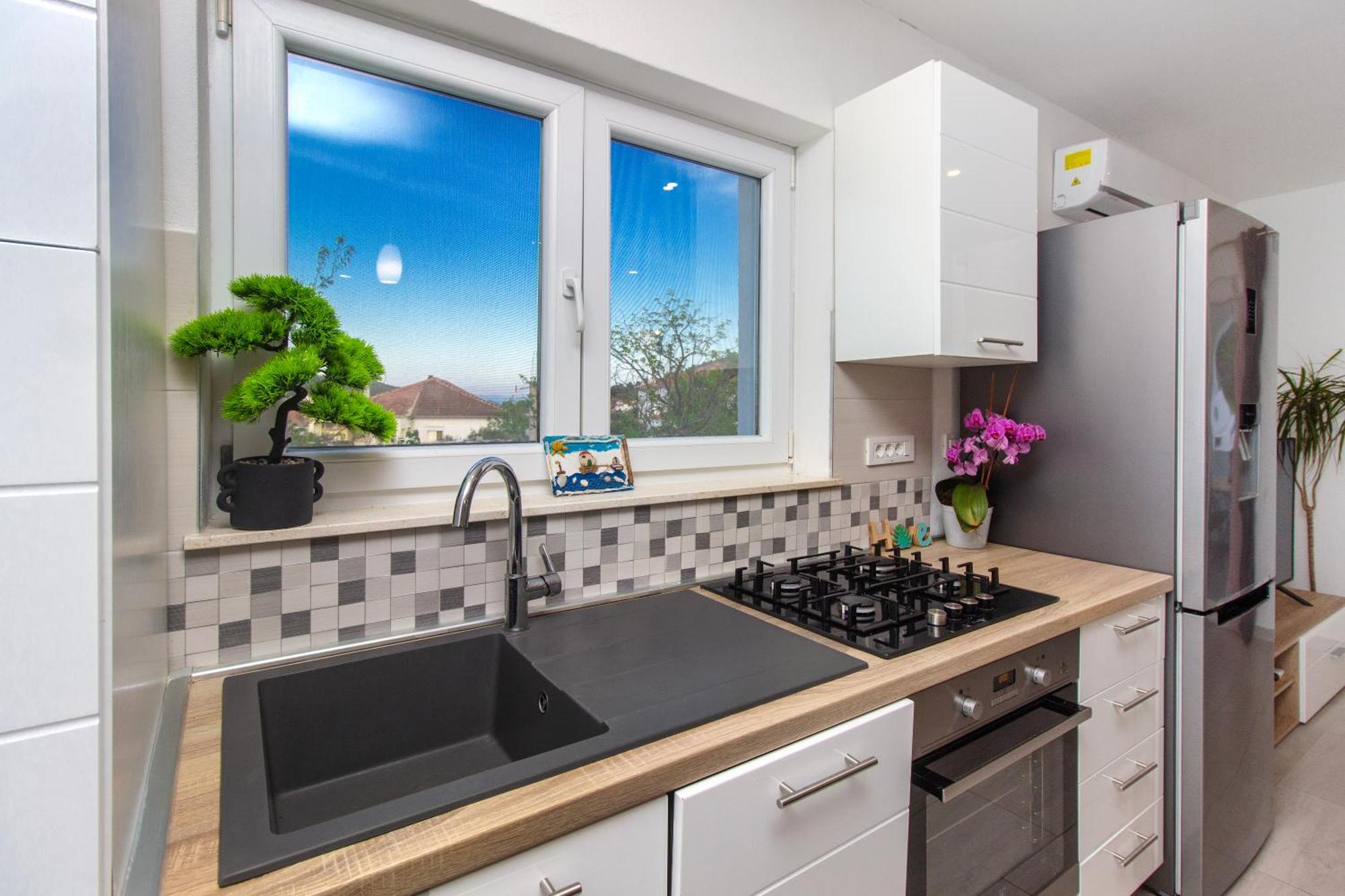 Villa Dalmatian Child With Swimming Pool, Close To The Beach Vinišće Exterior foto
